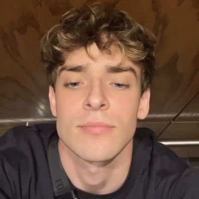 marrentosafadox's profile picture. ㅤ
ㅤㅤㅤㅤㅤㅤㅤㅤ𝓉𝒽𝑒 𝓂𝑜𝑜𝓃
ㅤㅤㅤㅤㅤㅤㅤㅤㅤㅤㅤㅤㅤㅤㅤㅤㅤㅤㅤㅤㅤㅤㅤ ㅤㅤㅤ𝒻𝑒𝓁𝓁 𝑜𝓃 𝓊𝓈.