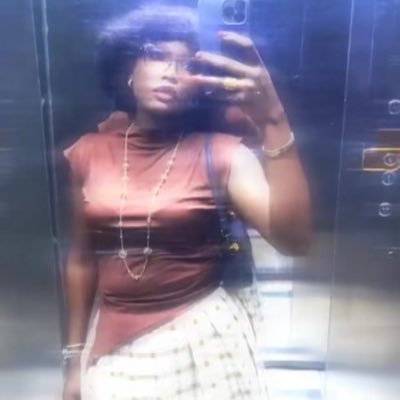 agoodwomanyet's profile picture. Ambivert🧚🏾‍♀️ Selenophile🌕 Nocturnal🧛‍♀️ MIASS👩🏽‍🎓 Linguist👩🏽‍🏫 Serial Entrepreneur💰