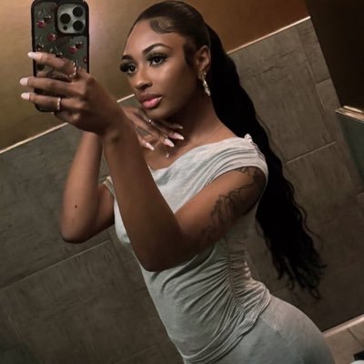 1kayj_'s profile picture. 1 of 1.