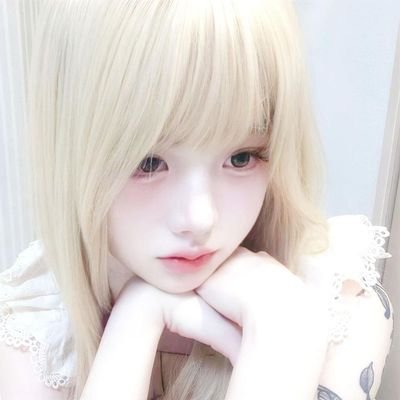 meli ଓ ²⁰⁵ Profile