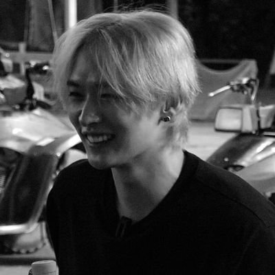 outtofnai's profile picture. live laugh love lee know