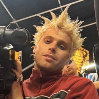 nymakesusick's profile picture. give you my sunshine, give you my best