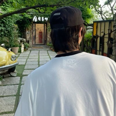 Jadedpages's profile picture. If feelings had a key signature, mine would be “Fayie major.”