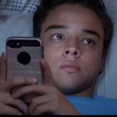 stackwiikau's profile picture. 🥹 hugs and kisses