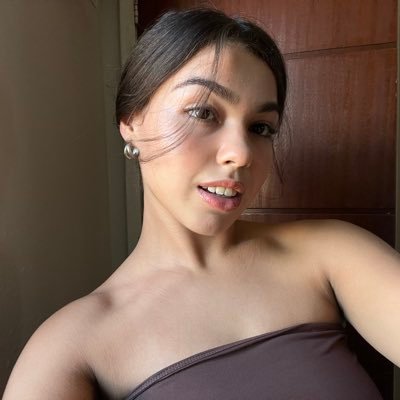 annartavares's profile picture. ocupada vivendo a vida que de quem morreu a minha morte