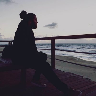 Rayllan_77's profile picture. O amor é impotente, ainda que seja recíproco, porque ele ignora que é apenas o desejo de ser Um. (J.L) 🪢 @Rayllan_25