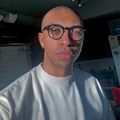 Parrkeerr's profile picture. my spaceship leaves at eleven // youtube channel below