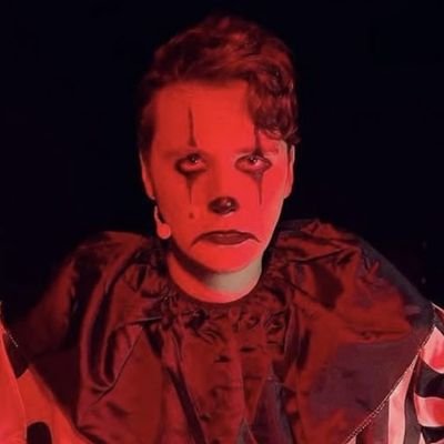 phlebotomyst's profile picture. goth slut, vampire lover & hopeless phromantic