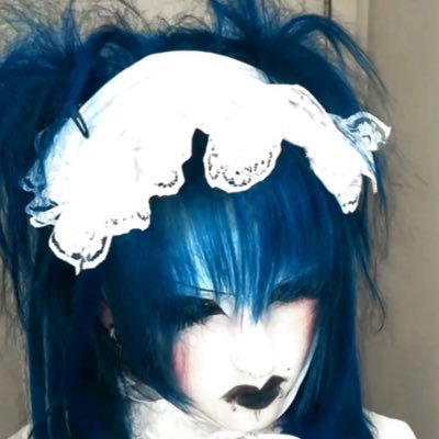 analoguefortune's profile picture. 