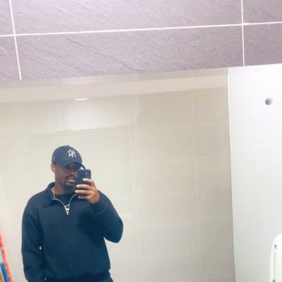 Oj_lanre's profile picture. Living childhood fantasies, dealing with grown up problems