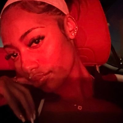 nylasimoneee's profile picture. 