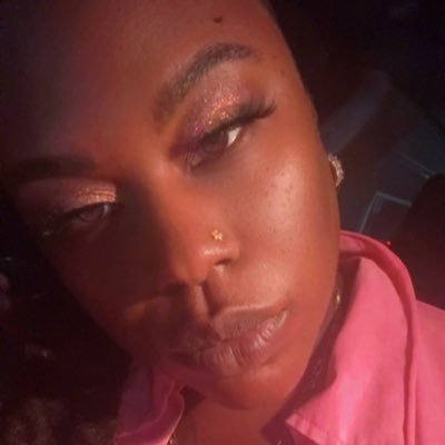 iamsoulshine707's profile picture. Sun Shine🌻✨♋️ POETRY.POSITIVITY.PURPOSE ig@vibe.withsoulshine TikTok@sunshineinherfeelings oversharer with poetry writing abilities.