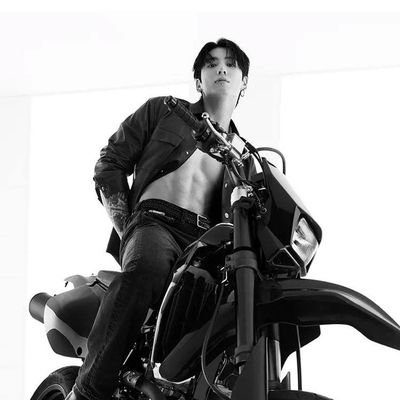 OumouDi45152641's profile picture. 