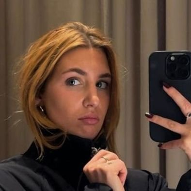 stbookst's profile picture. 