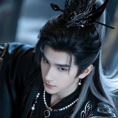 lOPelJcIAh's profile picture. 