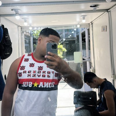 JOHNNIEWALKER_9's profile picture. 