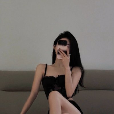 Serene_Vibes__'s profile picture. Underestimate me. That’ll be fun.😏
Turn simplicity into elegance, and ordinary into romance.