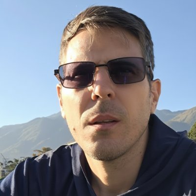 lealperiodista's profile picture. Analizando Ando. Comunicación Política, también me gusta hablar de economía.  Por aquí, defiendo La Verdad de Venezuela.  🇻🇪