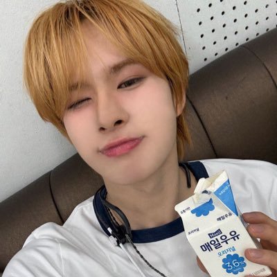 twouscart's profile picture. — yd xy mercari pahanap/hatian/assistance | read carrd before transacting!