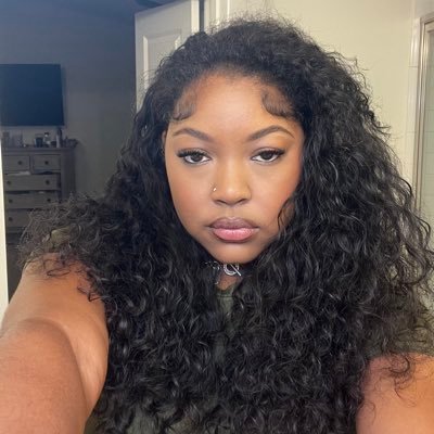 Terrri_'s profile picture. • dreams don't work unless you do 🌞 • Georgia Southern Alumna | 1908 🐸