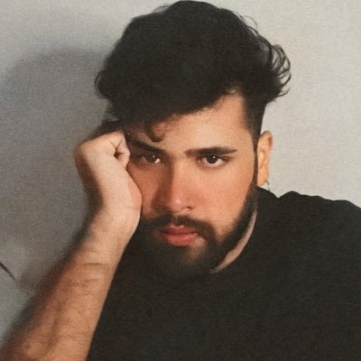 Pobremarinheiro's profile picture. Navegaste no escuro, pobre marinheiro que és