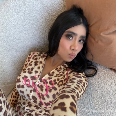 Domna688198's profile picture. you can add me on telegram natalie_moore1