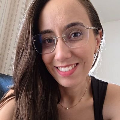 LaisSoares93's profile picture. 