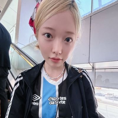 vminkooka's profile picture. i’ve spent my teens babying jungkook i’m spending my twenties babying jungkook and i see that my future is bright