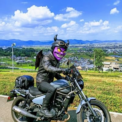 8KP9blbkld61664's profile picture. ホ〜ヘフ〜ヒハ〜✋

バイキンUFOの代わりに

　　　新型エリミネーター400

パールストームグレーに乗っている
中年バイキンマンで〜す🤟積極的に

ヤエヤエキ〜ン👋

やってま〜す😁