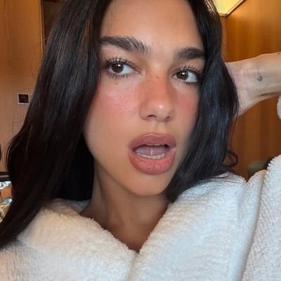 duaxplease's profile picture. dua lipa como el aire para respirar