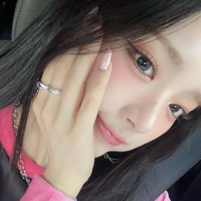 sujiiwon's profile picture. i am a LESBIAN who does LESBIAN THINGS such as STANNING GIRL GROUPS and PLAYING COOKIE RUN