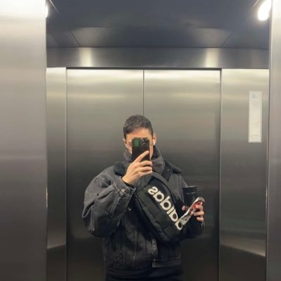 Kadi_xii's profile picture. if you dont know what a dyke is,  its me btw. #wlw.