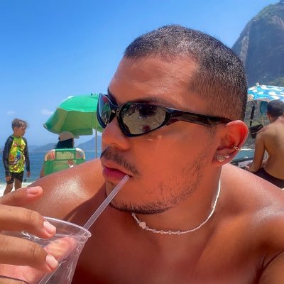 analmeidd's profile picture. Amazonense,geminiano, Enfermeiro obstetra, Emerg.👨🏻‍⚕️🚑 🐶🌏✨🪬🦋🌪️🌞🪐🍀IG: almeidnsc