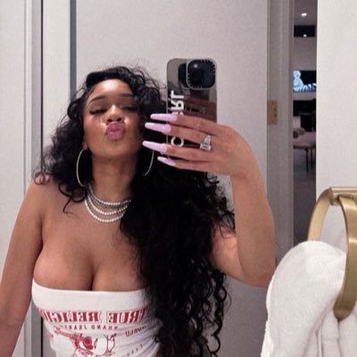 n333wky's profile picture. ONLY ACCOUNT! // artist // $60 unblock fee // 25&pan // any pronouns // INTP // twitch affiliate // PSN/SC : diosademoniaca // https://t.co/xC6ZQiWfqM