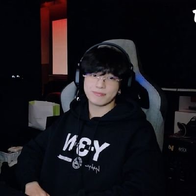 Ninamarie88166's profile picture. FUTURES GONNA BE OKAY | SHINE, DREAM, SMILE                                                          follow my backup acc: @NingJeonImnida7