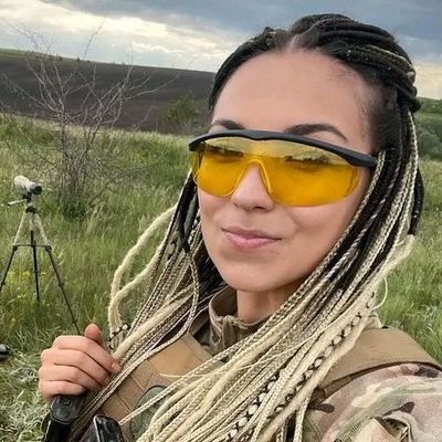 Daryna143's profile picture. Вторгненням ПРЯМО ЗАРАЗ 🇺🇦 
Підтримай україну #slavaukraini