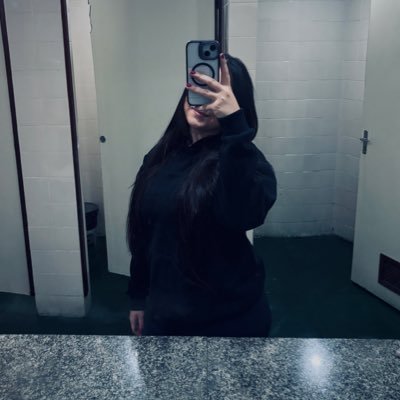 mariaclaraazt's profile picture. 28/01 @cabelinhomc @flamengo https://t.co/yZHXe11AXB