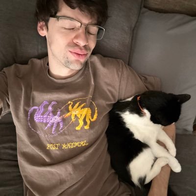 xsunflowersdadx's profile picture. 🌻cute cat dad, thanks sunflower🌻