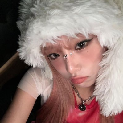 YOONJlKOOK's profile picture. alpha x alpha jikook