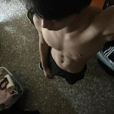 ngantong92's profile picture. 