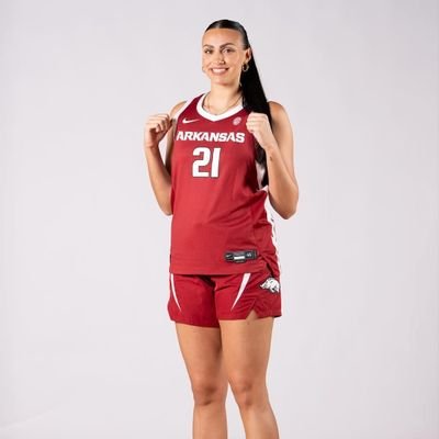 chlarsonashlyn's profile picture. Center at Eastern Arizona College | 6'2
@RazorbackWBB