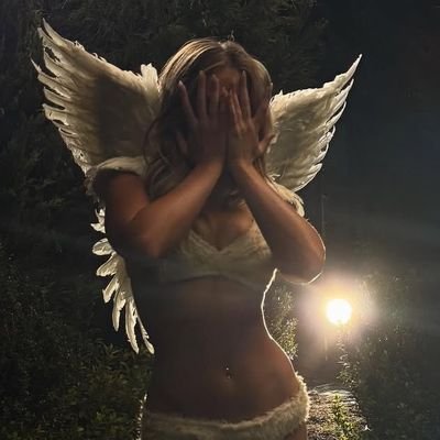 IsKiimu's profile picture. priv e +18 😝