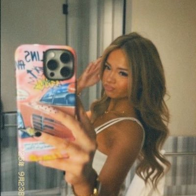 v4mp_ch4nnnn's profile picture. romans 7:15 🤍