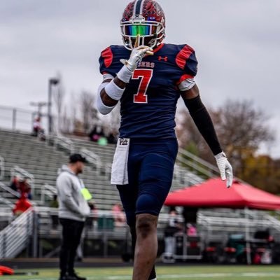 Michael_wright7's profile picture. |Michael wright jr| |McKeesport high school| |26’| |LB/RB|| 1x FIRST TEAM ALL CONFERENCE michaelwjr27@gmail.com|412-463-2056| http://www.hudl.com/v/2R54i7