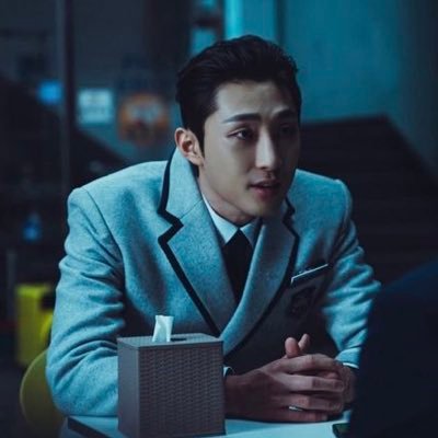 baekjinny1's profile picture. 