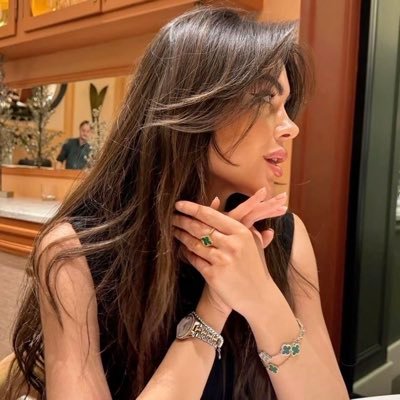 ra_011_n's profile picture. عاديه بطريقة مختلفه جداً | ✨