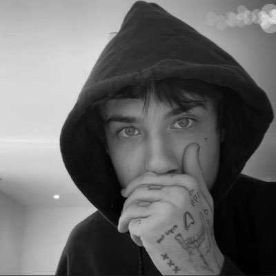 Erbakovera's profile picture. ily jxdn