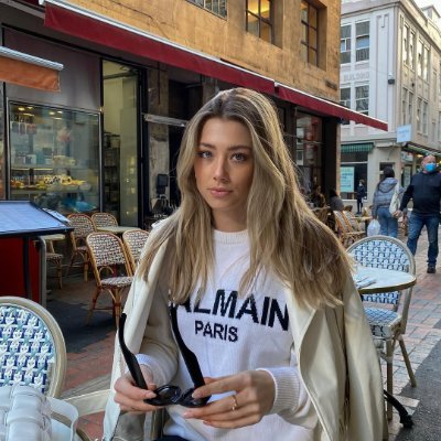 gmxca43762582's profile picture. She wears confidence like a crown💅