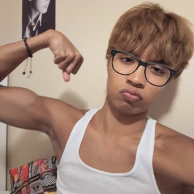 aznbawls's profile picture. swimmer & freelance underwear model