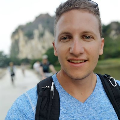 rosasienax's profile picture. — — —